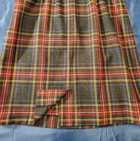 'Bitten' by SJP, plaid, pencil dress - Picture 5 of 7